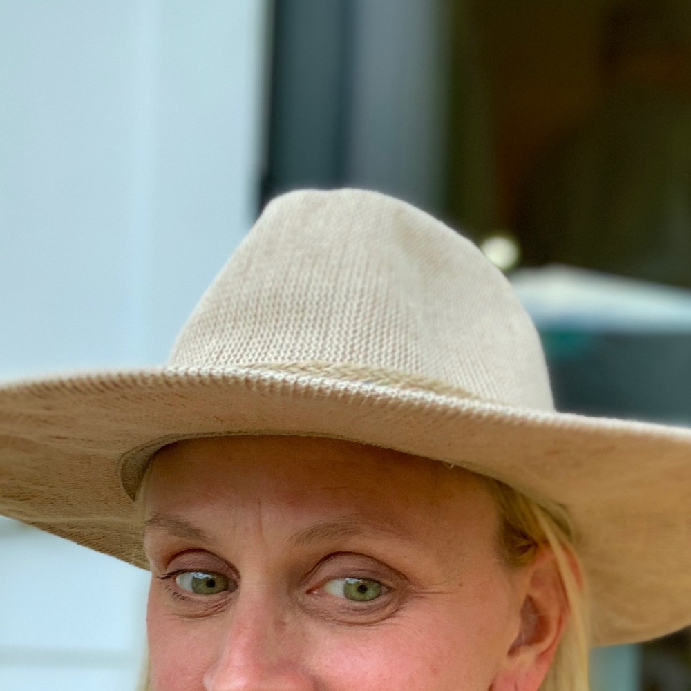 Meet your Posher, Tanya